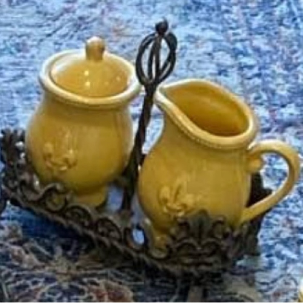 ISO Artimino Fleur de lis Yellow Ceramic Sugar and Creamer Set w/or w/o Holder
